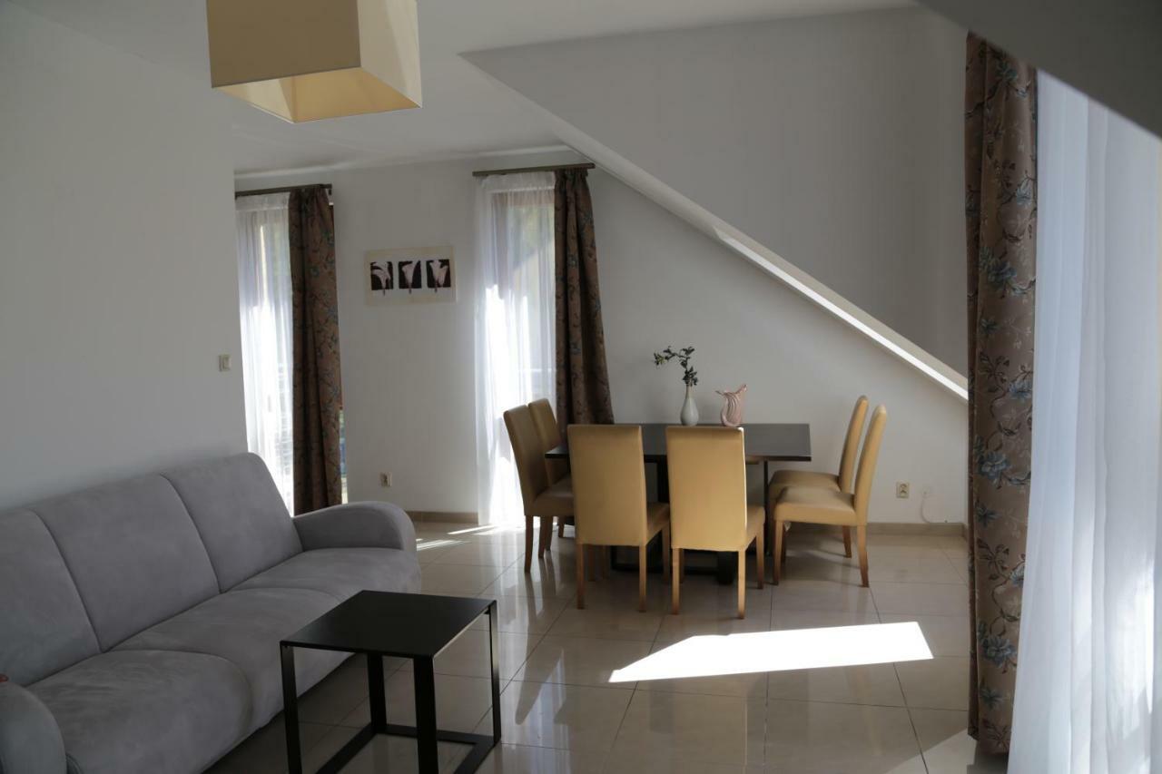 Apartament Ams A12 Daire Rewal Dış mekan fotoğraf